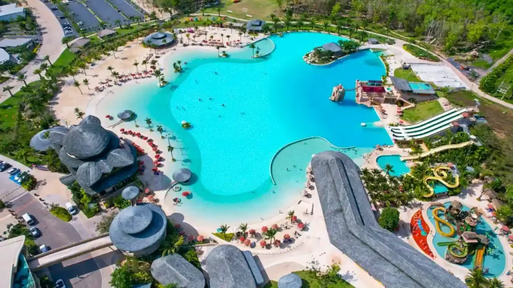 Blue Tree Phuket waterpark